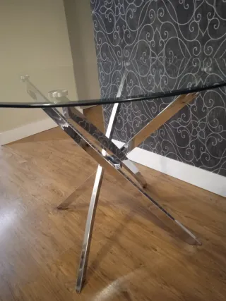 Mesa redonda cristal templado y metal