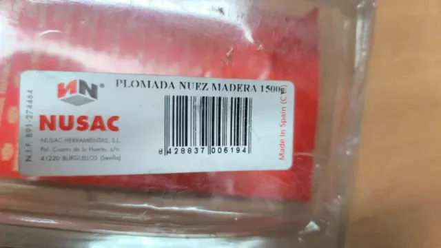 Plomada NUSAC madera 1500gr