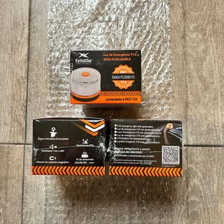 3 Balizas V16 Geolocalizables DGT, con datos.