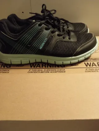 Deportivas Nicoboco Talla 38 Negras y Turquesa