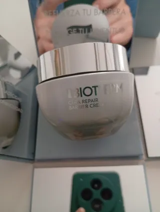 Biotherm Caja Protectora Azul y Blanca