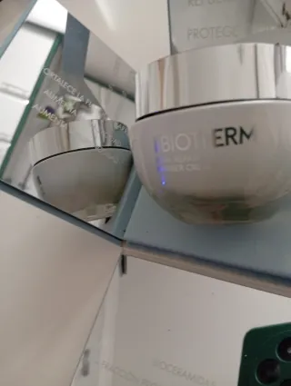 Biotherm Caja Protectora Azul y Blanca