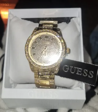 Reloj Guess Dorado Mujer
