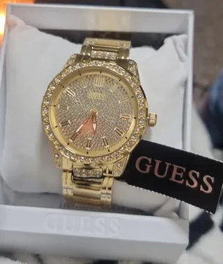 Reloj Guess Dorado Mujer