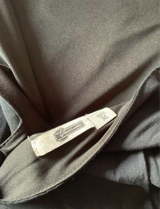 Vestido negro con detalles plateados