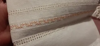 Asciugamano vintage ricamato a mano + uncinetto