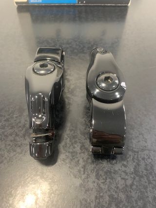 Kit Montaje Estriberas Harley Davidson Negro