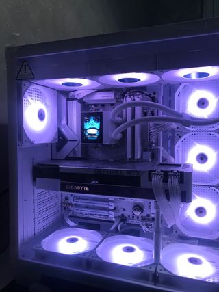 Gigabyte RTX 3080 Ti 12GB OC Vision White