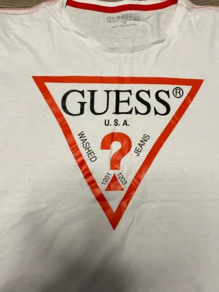 Camiseta Guess