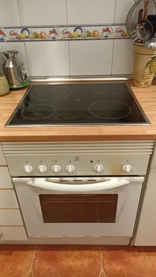 Muebles Cocina: Horno y Vitrocerámica