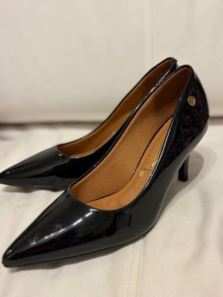 Zapatos Vizzano charol negros