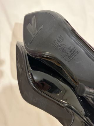 Zapatos Vizzano charol negros