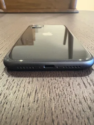 iPhone 11 64GB
