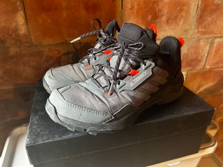 Zapatillas Adidas Terrex AX4 Senderismo Talla 41