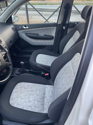 Skoda Fabia Coche Blanco Gasolina 1400 motor mpi