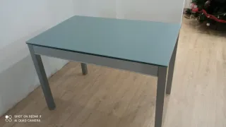 Mesa Cocina Cristal y 4 sillas.