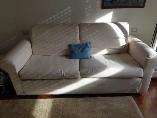 Divano letto matrimoniale con apertura facilitata