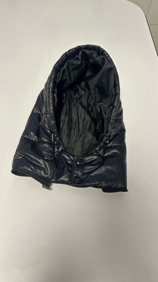 Chaleco acolchado con capucha que se puede quitar