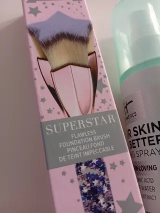 IT Cosmetics Superstar Foundation Brush & Setting