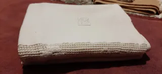 Asciugamano vintage monogramma LR + pizzo