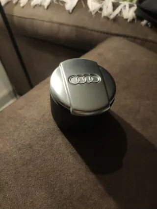 Cenicero Audi