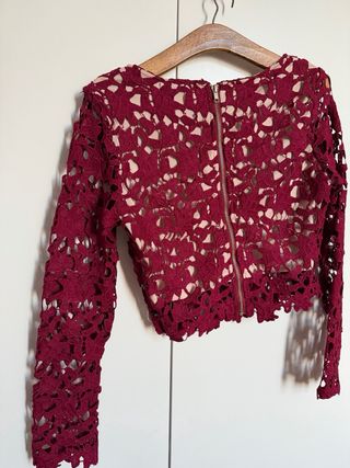 Blusa Rare London encaje burdeos S