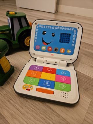 Pacchetto Giocattoli: Trattore, Portatile e Karaoke