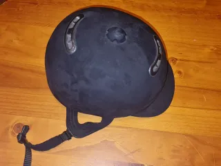 Casco de equitación negro