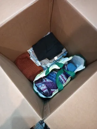 Caja Ropa Variada Unisex Talla Única