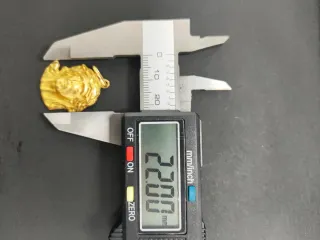 Colgante de rostro de cristo 18k