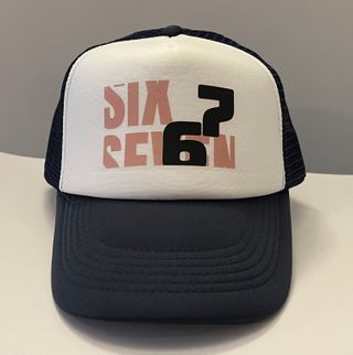 Gorra TikTok 6-7 SEIS SIETE SIX SEVEN estampado