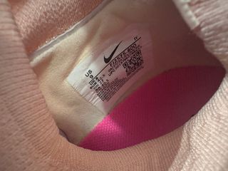 Botas Fútbol Nike Phantom Luna FG Rosa