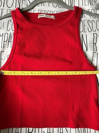 Top rojo Pull&Bear talla M