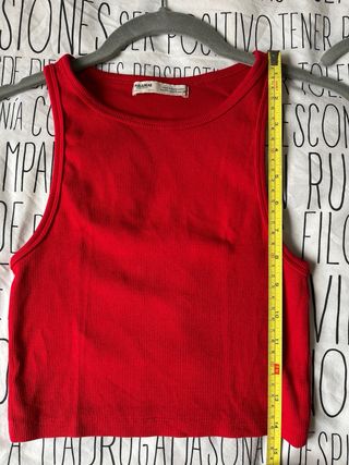 Top rojo Pull&Bear talla M