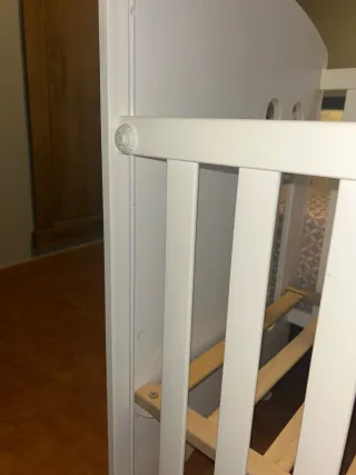 Cuna y cómoda con bañera integrada marca MICUNA