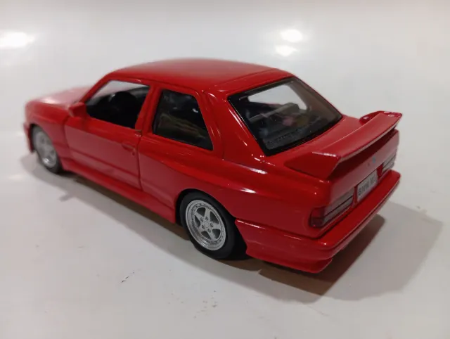 Bmw m3 escala 1,38 aprox