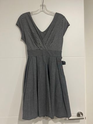 Vestido rayas y falda gris
