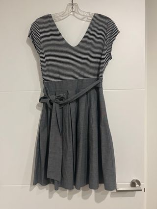 Vestido rayas y falda gris
