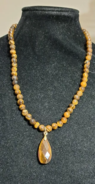 Collana Occhio di Tigre con Pendente