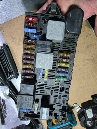 SAM delantero W211 Mercedes-Benz