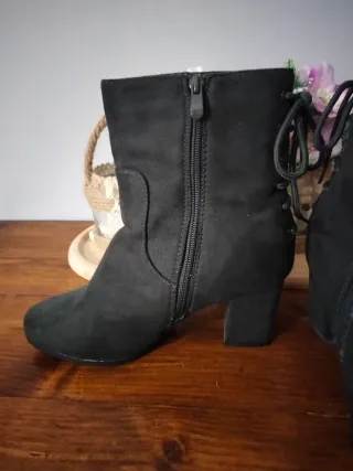 Stivaletti grigio scuro n. 38