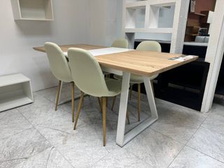 Mesa 4 a 6 Plazas + 4 Sillas Tela Beige NUEVAS