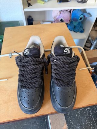 Nike Air Force 1 Paris Negro