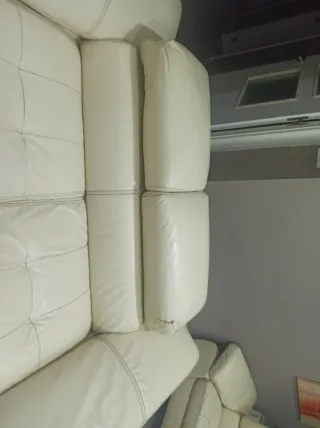 Sofás de piel modernos y cómodos