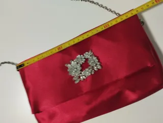 Bolso de fiesta rojo con pedrería