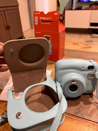 Instax Mini 11 Azul Claro Casi Nueva