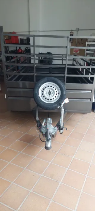 Remolque doble eje con freno