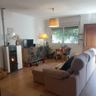 Chalet independiente jardin y piscina