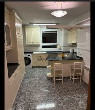 habitación amueblada equipada con todos los gastos