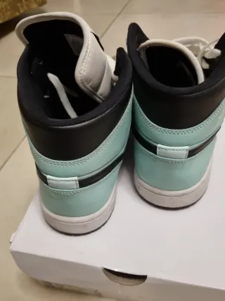 Jordan 1 Mid Uomo Nero/Verde Acqua